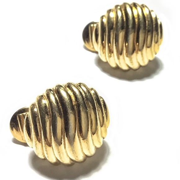 Vintage Signed Monet Gold Plated Geometric Clip Earrings - Picture 1 of 3
